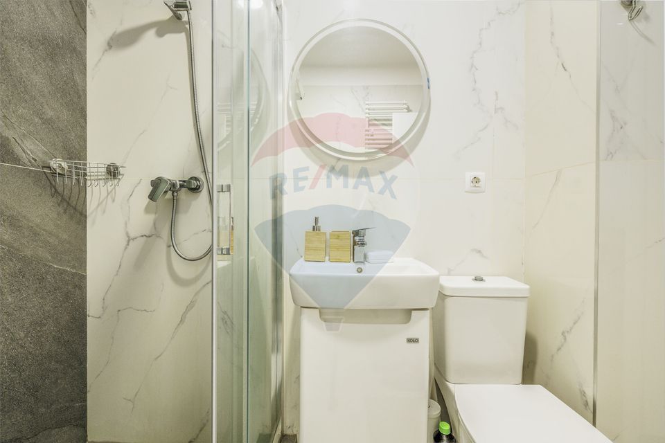 Lebada Lake - Garsonieră cu GRĂDINĂ proprie+parcare, ideal Airbnb