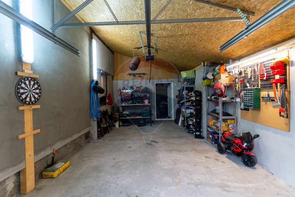 Casă / Vilă deosebita de vânzare, Hateg jud. Hunedoara