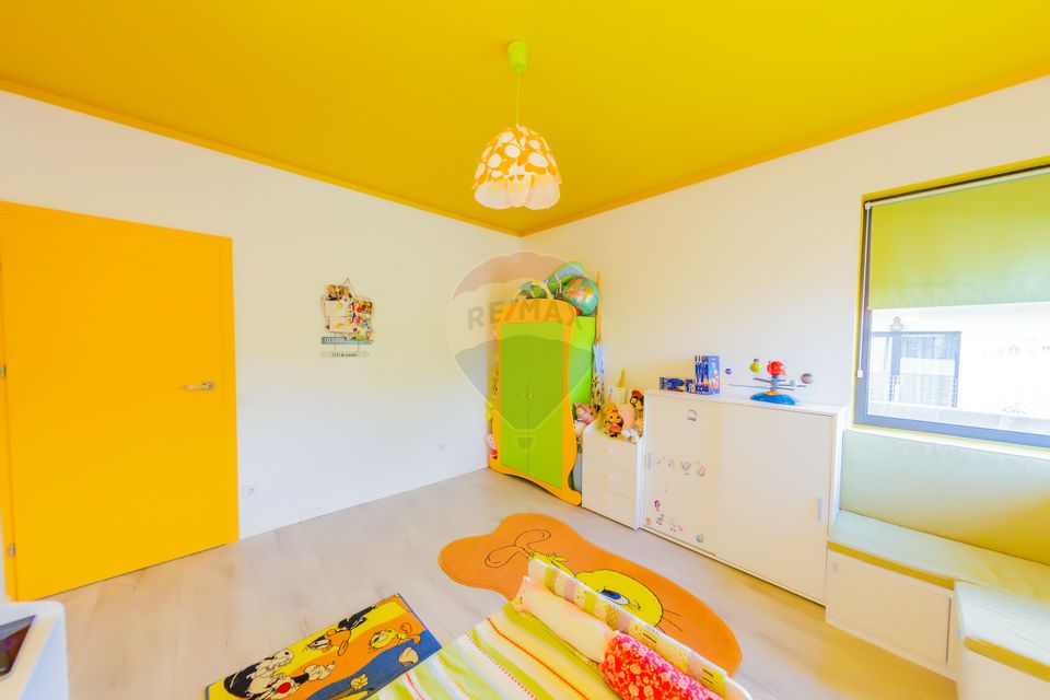 4 room House / Villa for sale