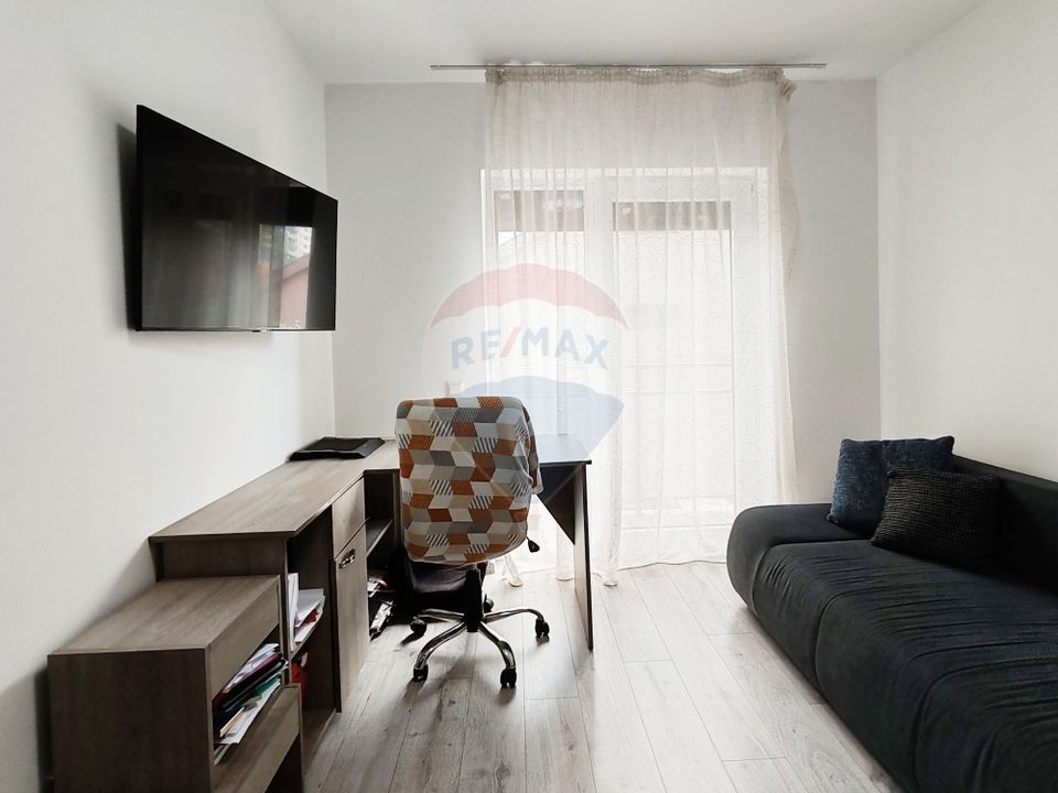 Apartament cu 3 camere de vânzare, bloc nou cu loc de parcare acoperit