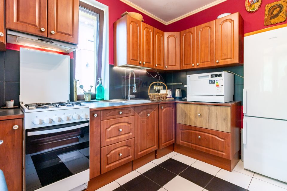 5 room House / Villa for sale