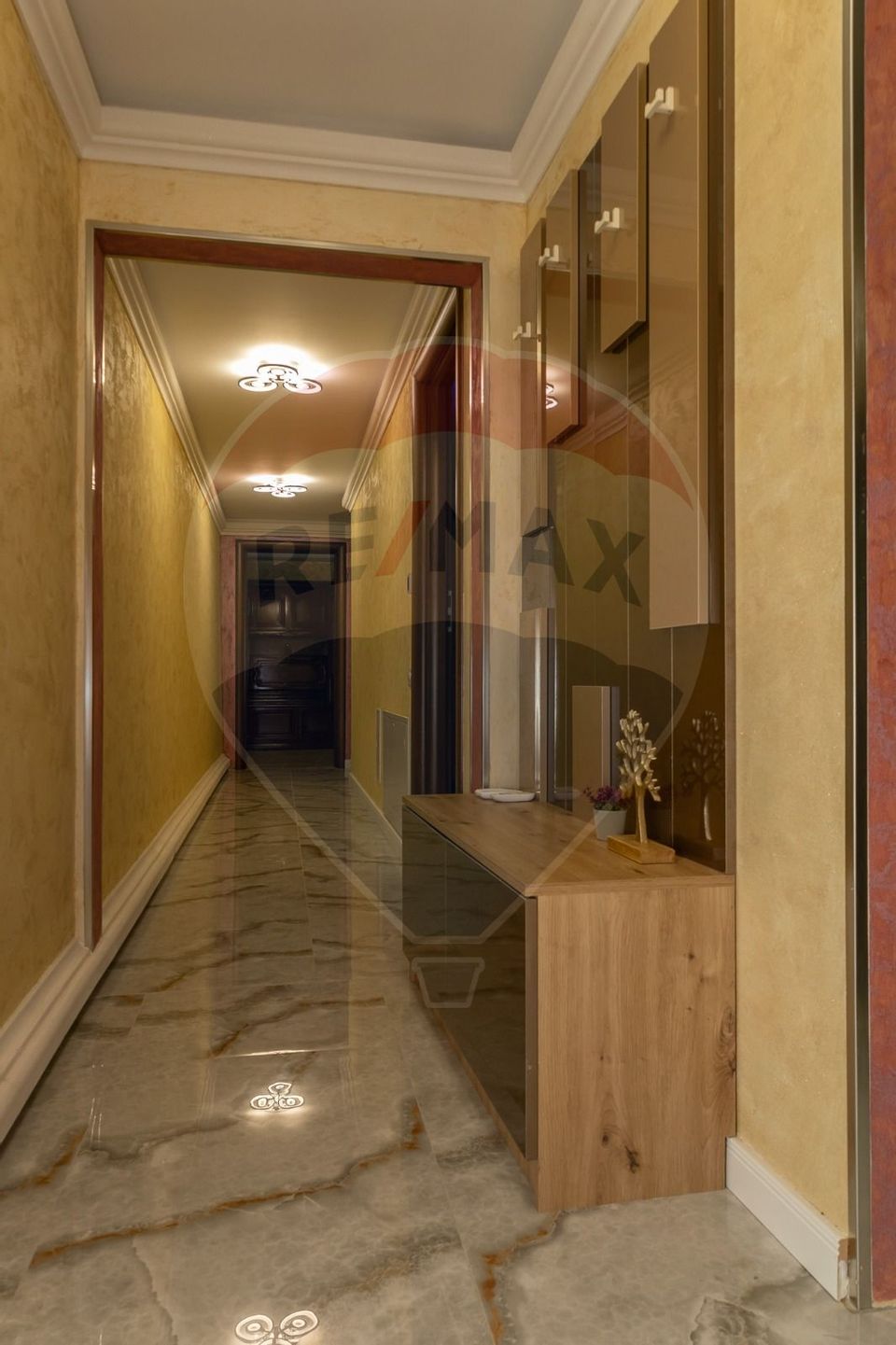 Apartament cu 2 camere de vânzare în zona Sagului