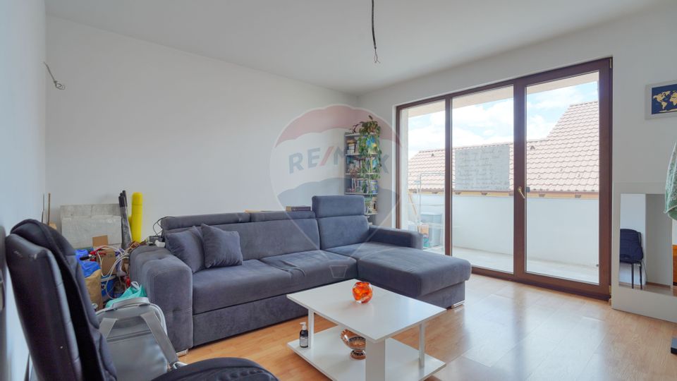 Apartament 2 camere de vânzare , Sânpetru