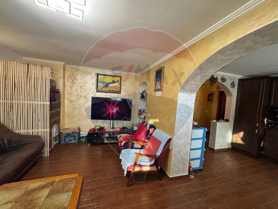 Apartament cu 3 camere in Dumitresti