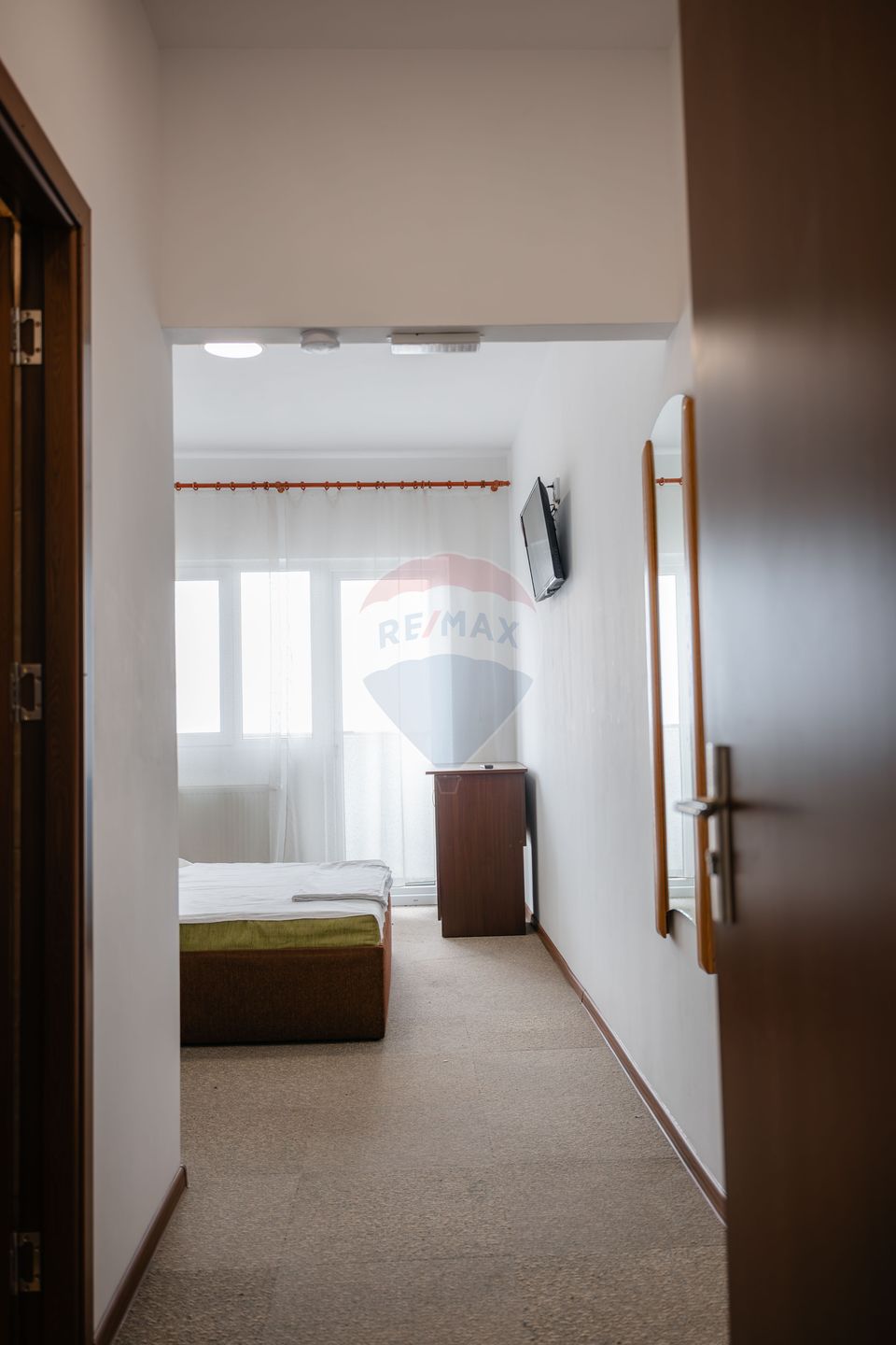 1,132sq.m Commercial Space for sale