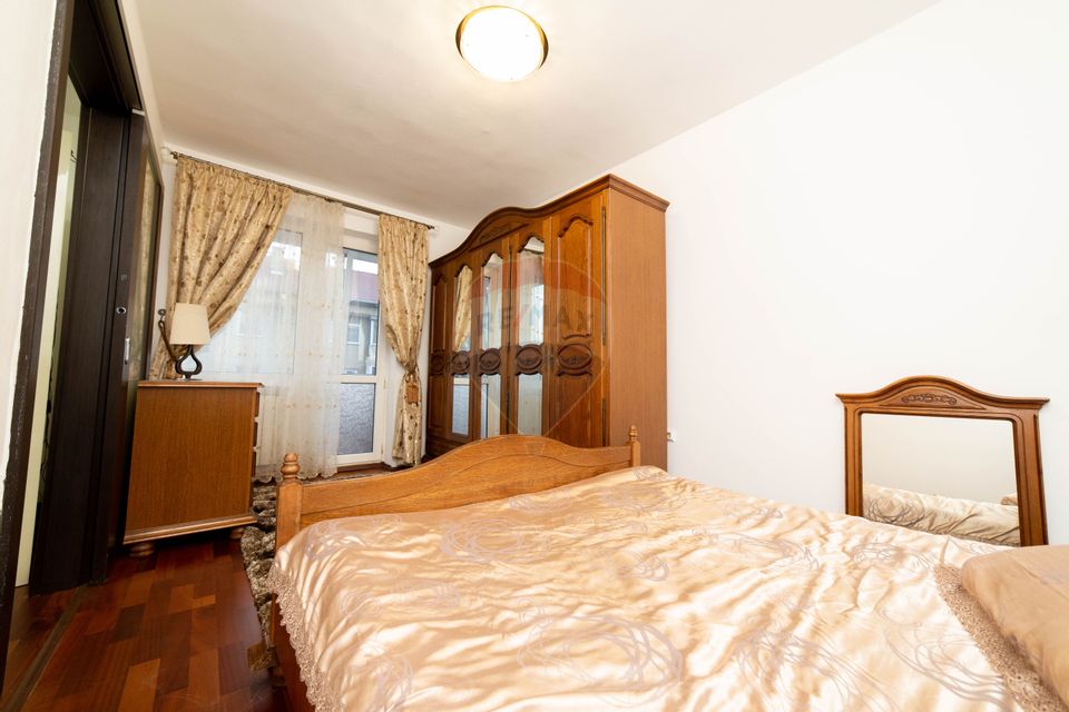 Apartament Ultracentral, 3 camere, Piata Mica, etaj 2