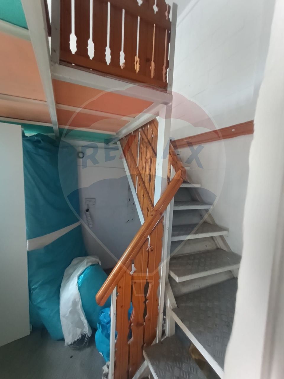 81sq.m Commercial Space for rent, Central area