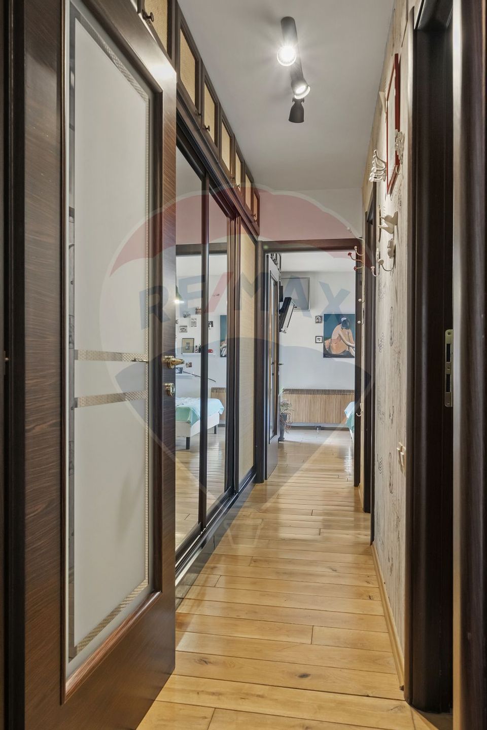 Spectacular 4-room apartment, panoramic view, 2 parking spaces