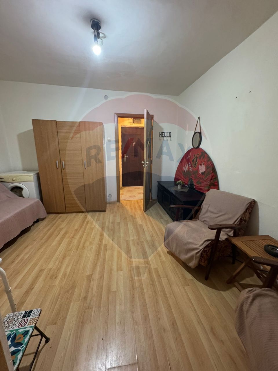 Garsoniera decomandata, etaj1/4,  libera, utilata