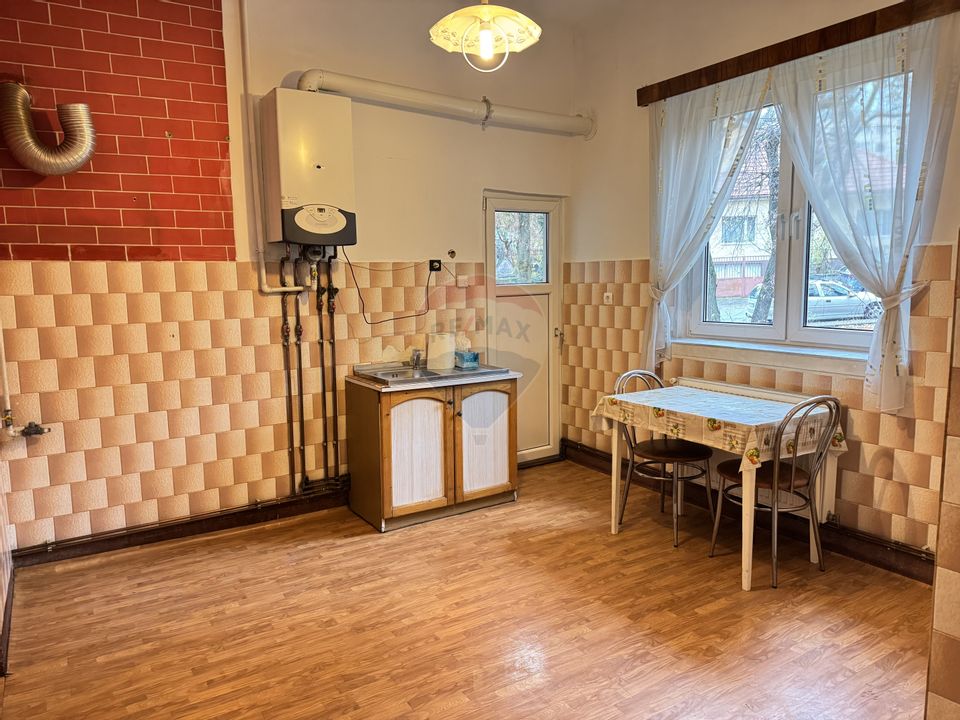 De Vânzare: Apartament 2 camere, decomandat – Calea Turzii