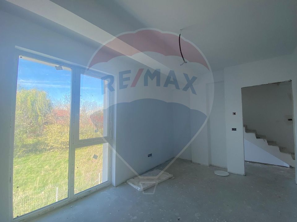 4 room House / Villa for sale, Nord area