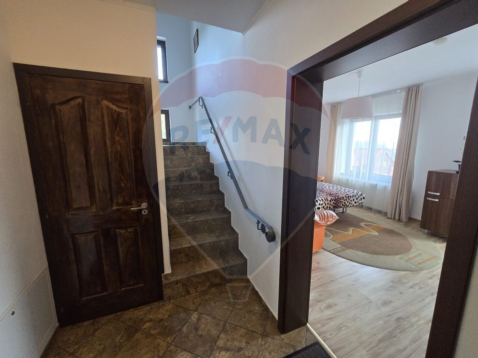 10 room Hotel / Pension for sale