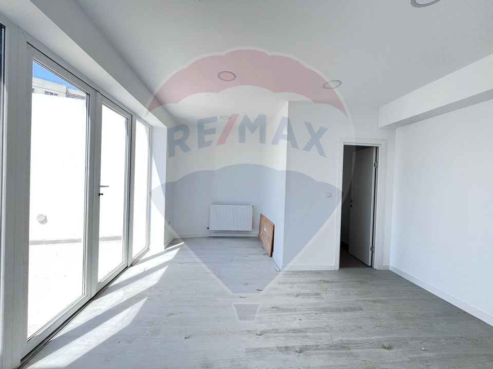 NEW office space -102sqm for rent - Lizeanu-Stefan cel Mare area