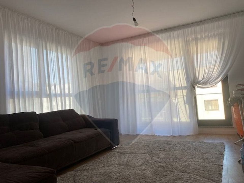 For rent 3 rooms apartment in Pipera area