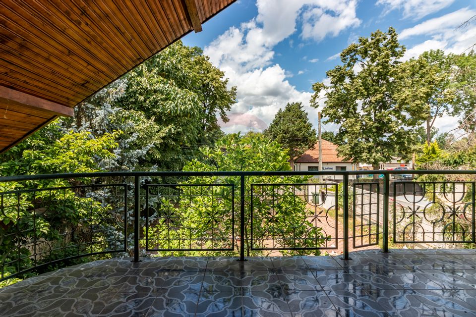 Snagov Villa for Sale | Pool, Orchard, 8 Rooms | 3077 sqm land