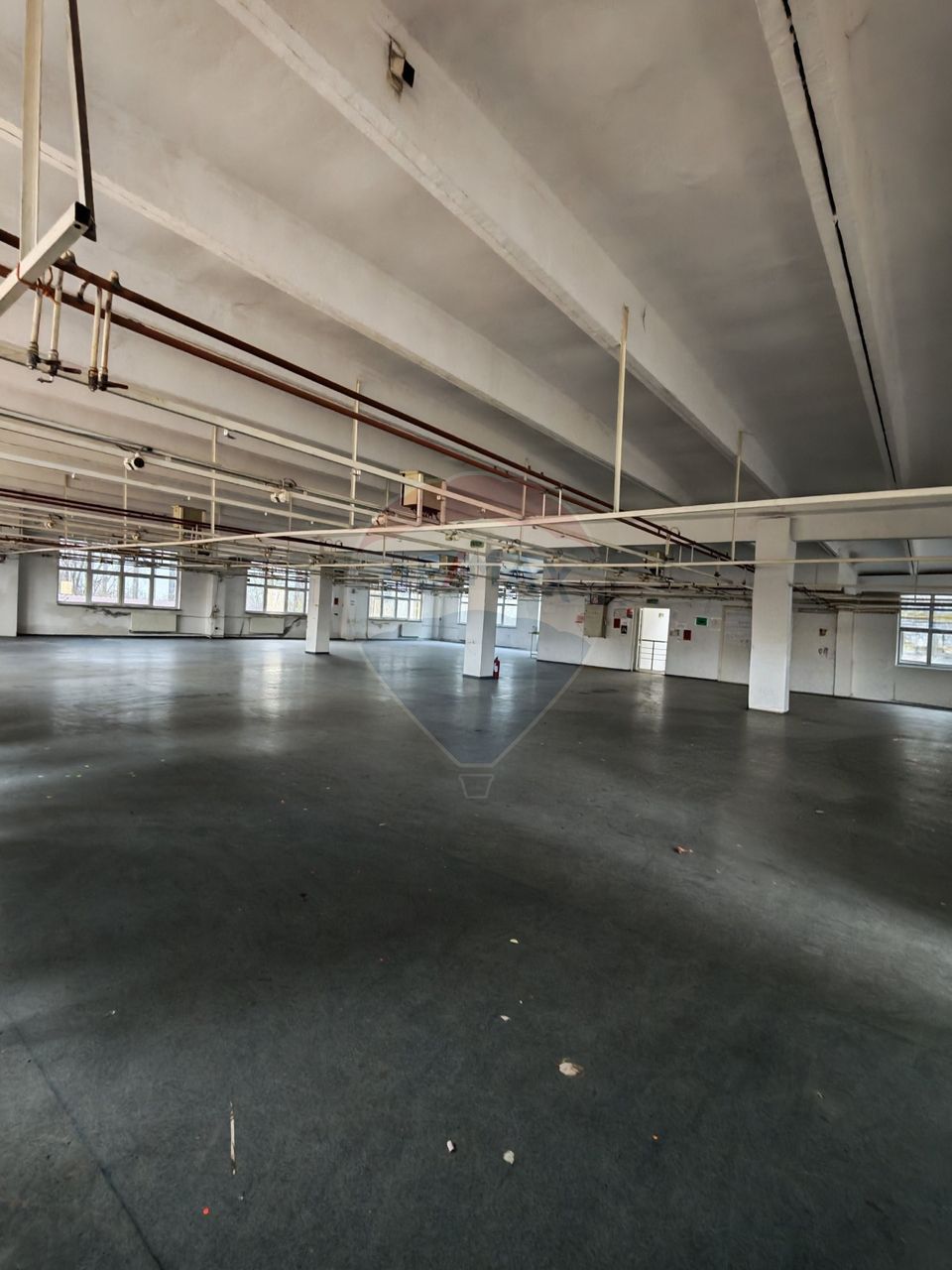 1,100sq.m Office Space for rent, Lapus area