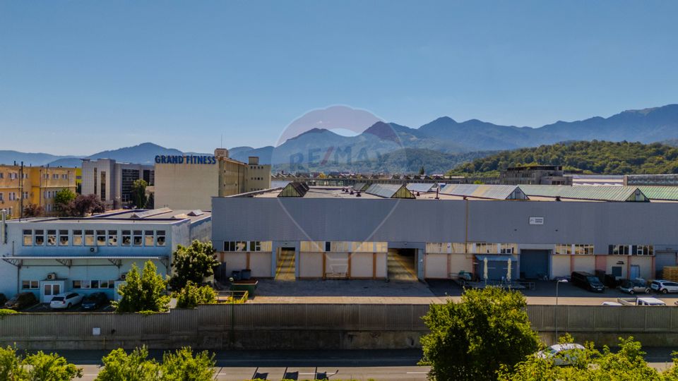 2 tronsoane hala |2 poduri rulante 10/18 T, Parcare, Productie\depozit