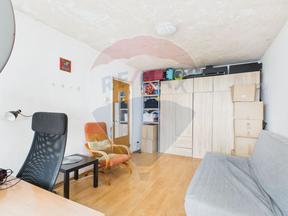 Apartament cu 2 camere de vanzare - Zona Alexandru Obregia