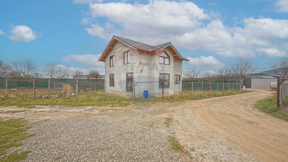 Vedere de Vis: Munți/Cetate | Impune-ți stilul acasă | 150mp la gri