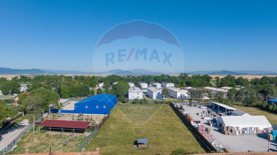 Teren Industrial, 3300 mp,  / DJ 112D, Carpinis