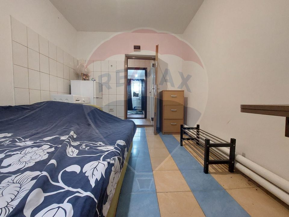 Apartament 2 camere in bloc de garsoniere in Bistrita Lac de vanzare