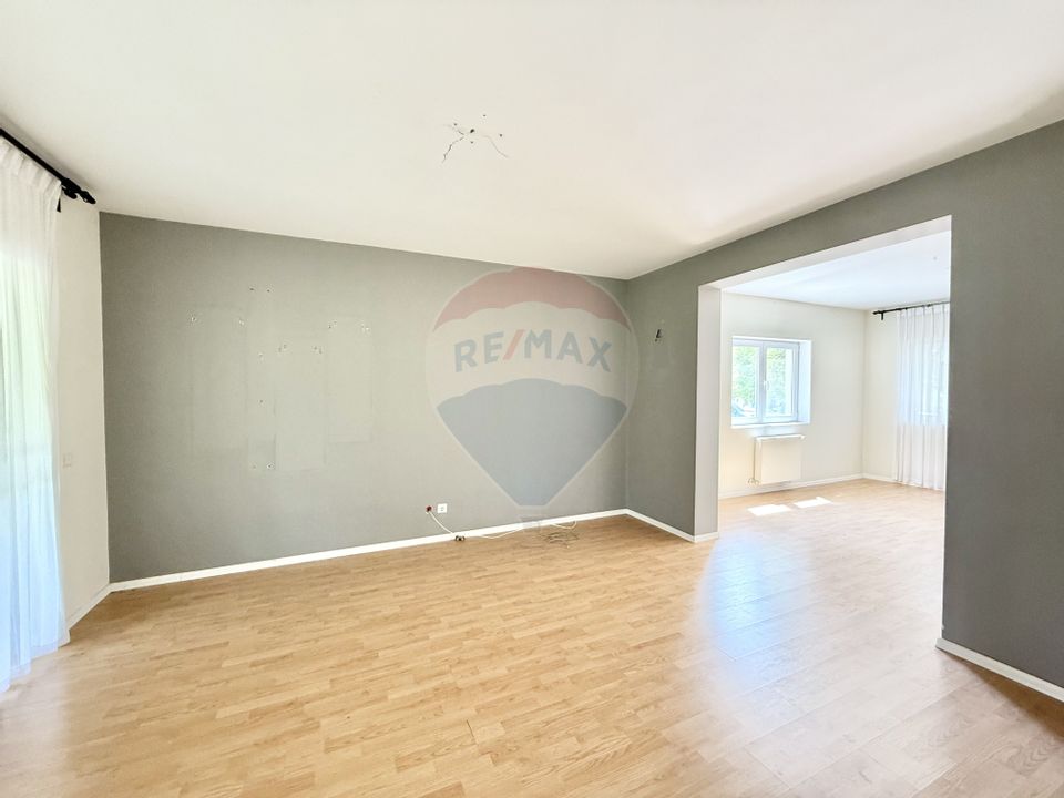 De vanzare | Casa 3 dormitoare nemobilata | Azur