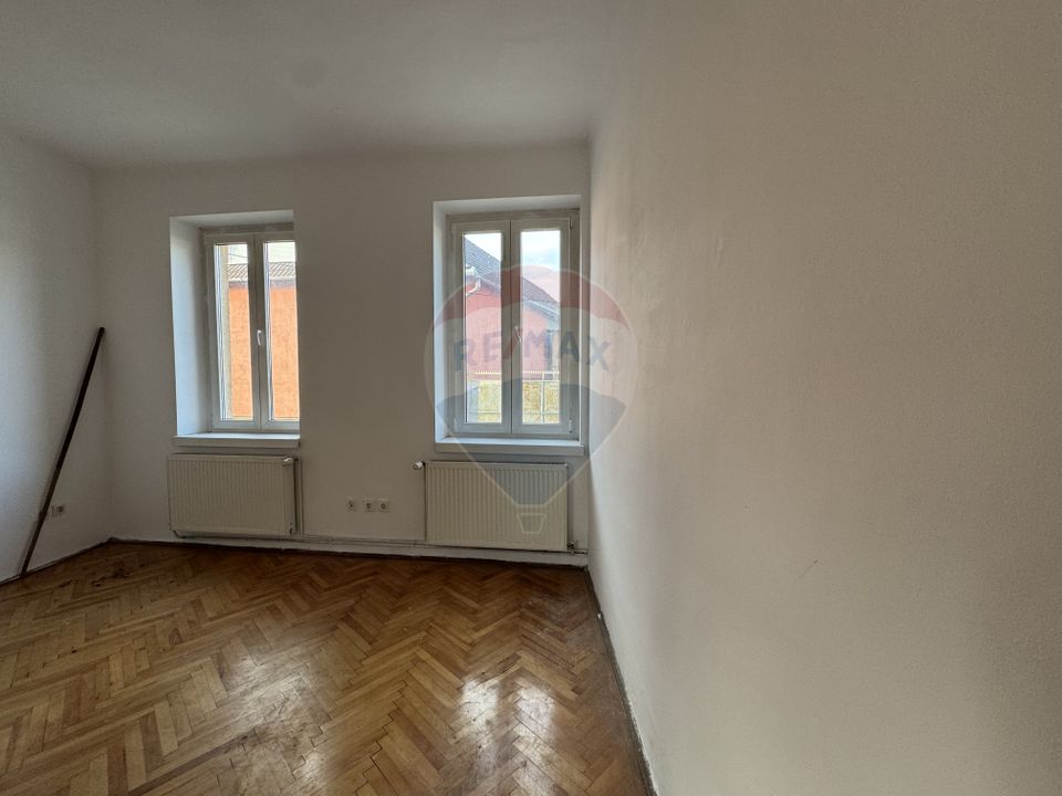 Casă pe un nivel pe str. Plevnei