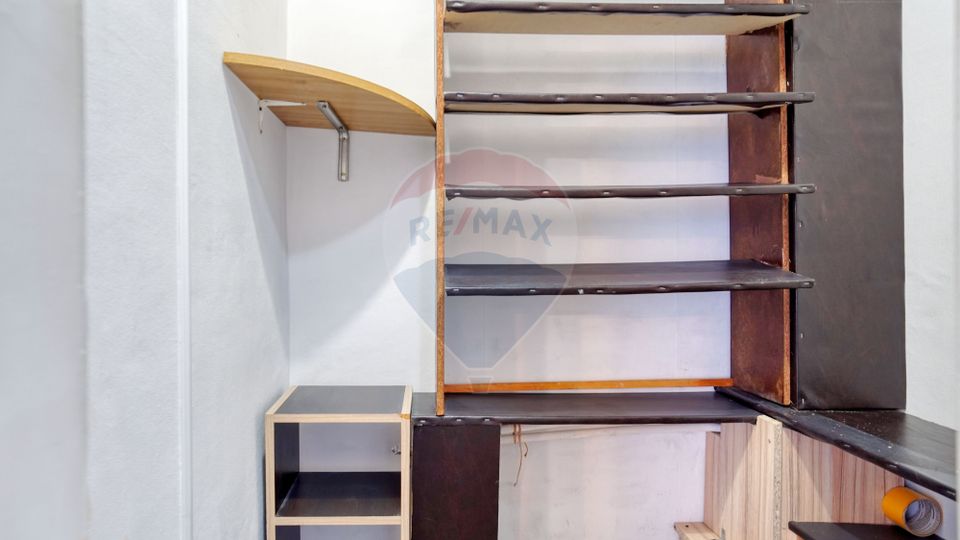 Apartament cu 3 camere, de vânzare, Str. Argintului,  Tractorul