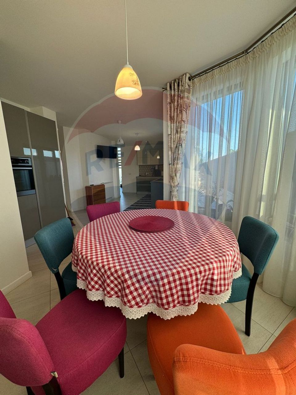 5 room House / Villa for sale