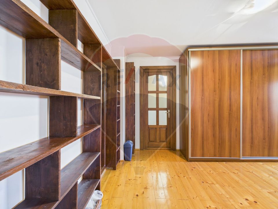 House / Villa Eroii Revolutiei area