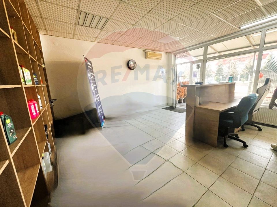 100sq.m Commercial Space for rent, Central area