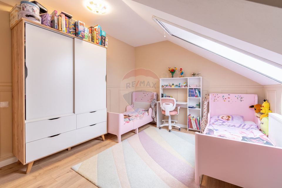 Apartament 3 camere de vanzare Bună Ziua str. Costache Negri Parcare