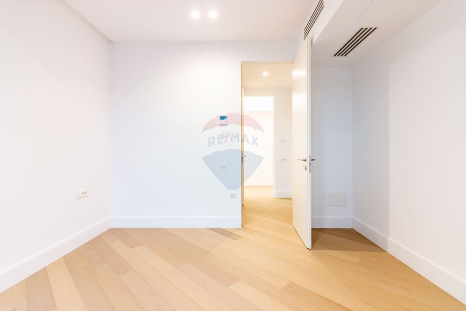 3 room apartment for sale – Cortina 126, Bd. Erou Iancu Nicolae