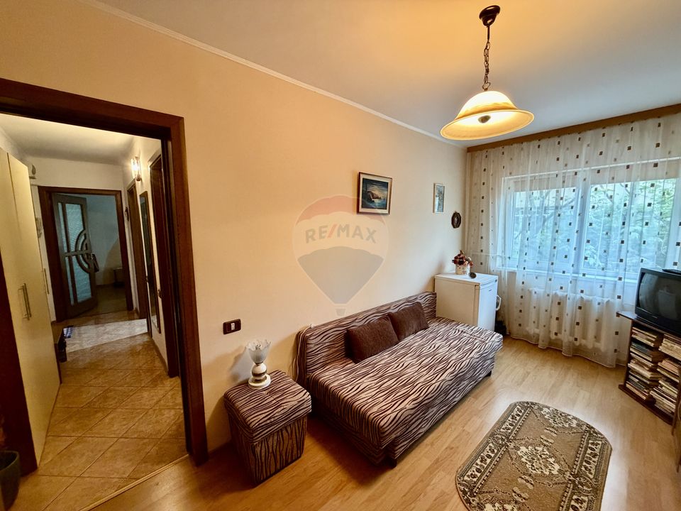 Apartament cu doua camere etaj 1