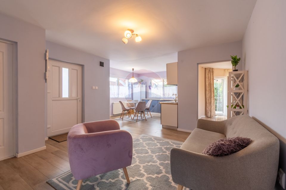 Casa individuala de vanzare 100mp, 600mp teren, garaj, zona Panemar