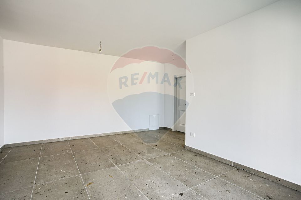 Apartament Nou 2 camere de vanzare  în zona Gradiste