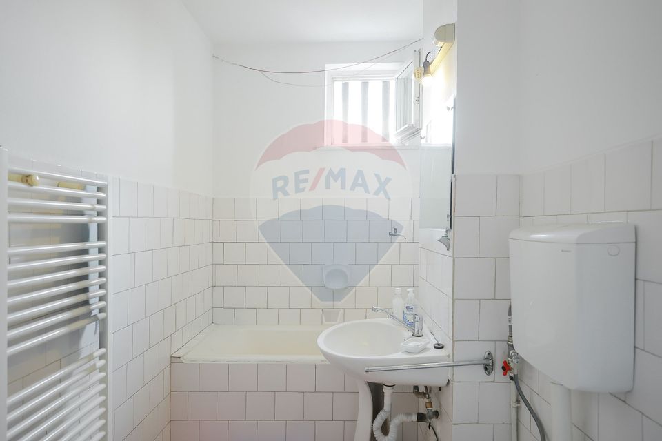 3 room Apartment for sale, Cantemir area