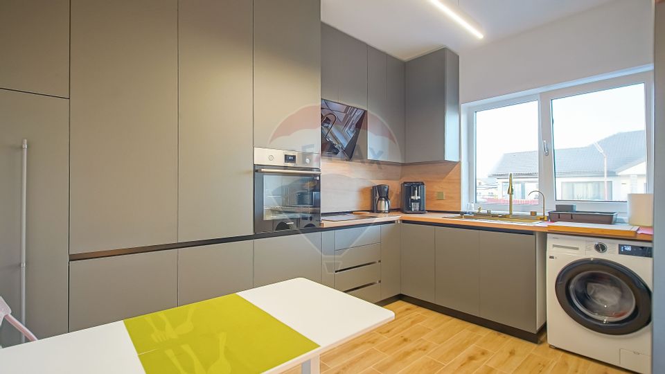 4 room House / Villa for sale