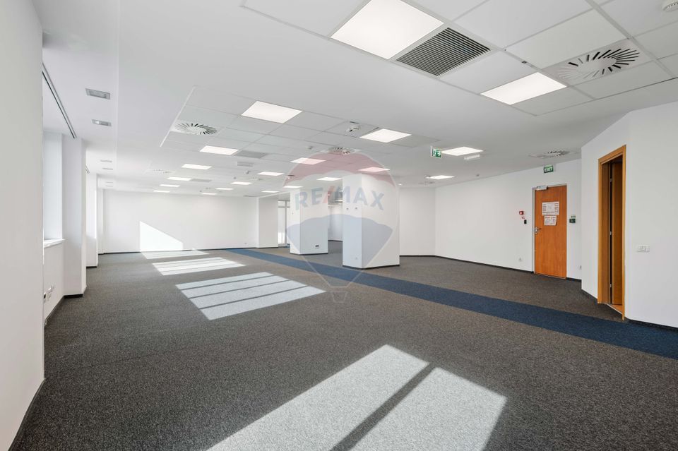 541sq.m Office Space for rent, Ultracentral area