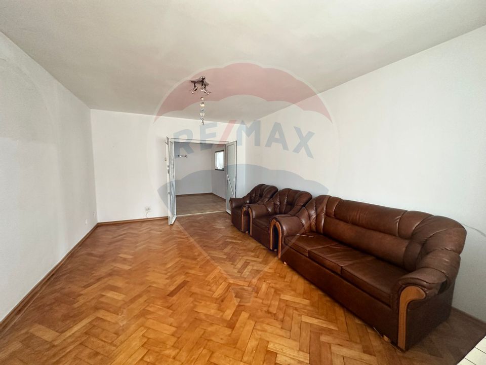 Apartament 3 camere B-dul Traian