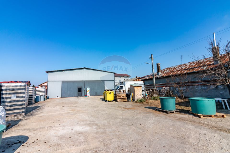 For Sale House / Villa with 11 rooms and Production Hall Voluntari