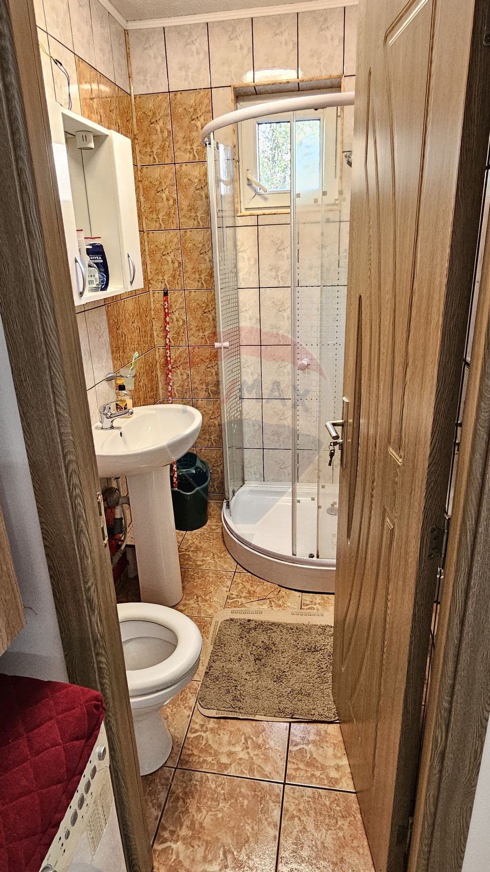 Apartament cu 2 camere renovat mobilat si utilat Dupa Zid