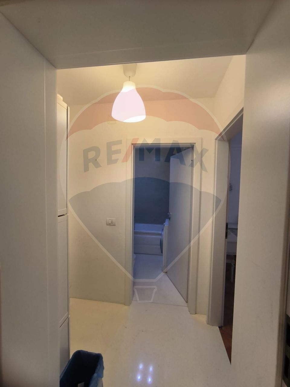 Apartament cu 2 camere de vânzare în zona Podgoria