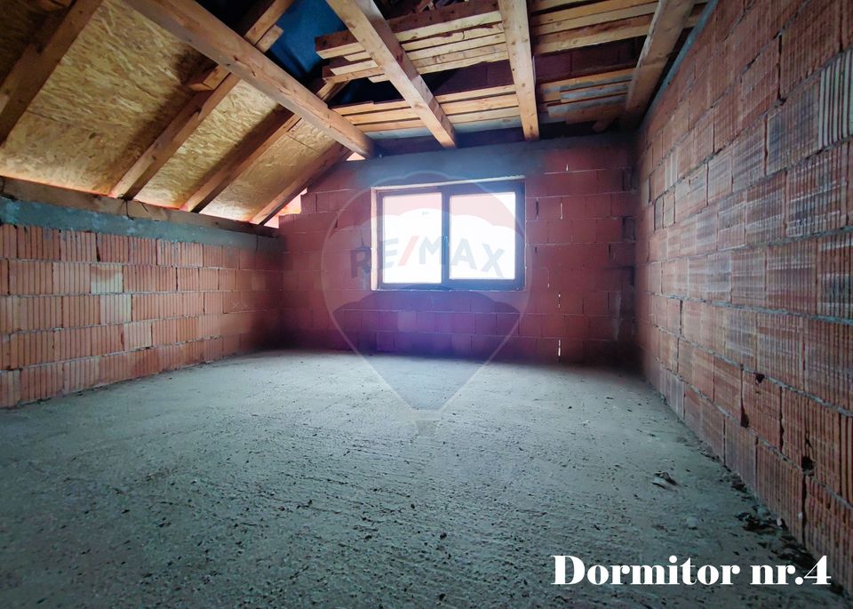 4 room House / Villa for sale