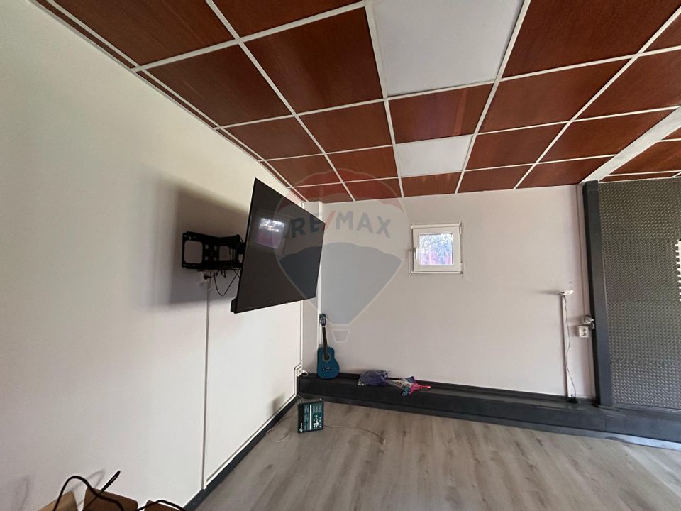 1,000sq.m Commercial Space for sale