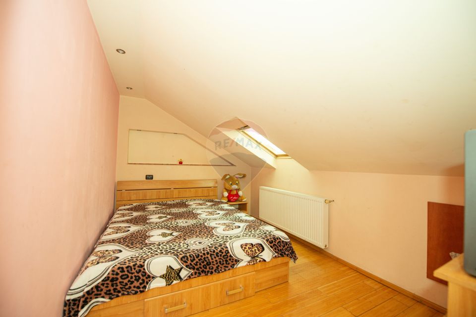 Casa 9 camere de vanzare 1200mp teren Cornetu Padure Lac Mihailesti