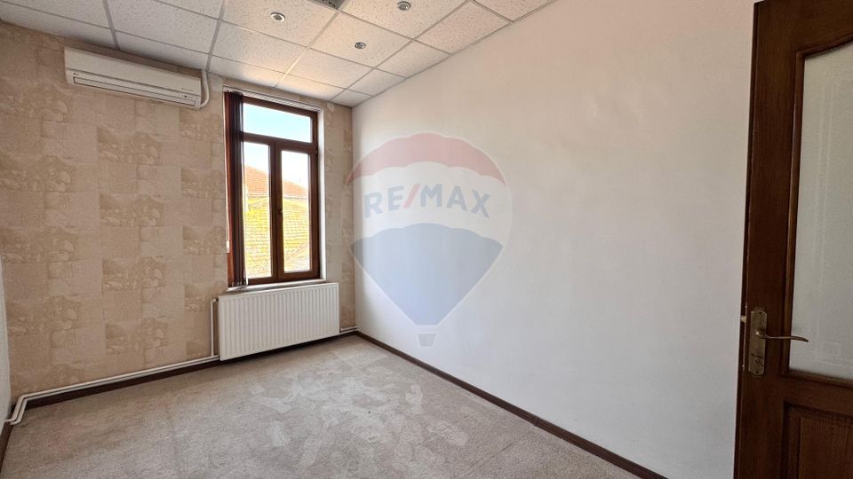 Vila de vanzare in zona peninsulara Constanta