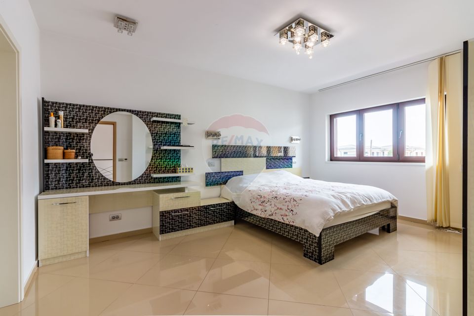 Casă / Vilă cu 4 camere de vânzare Corbeanca