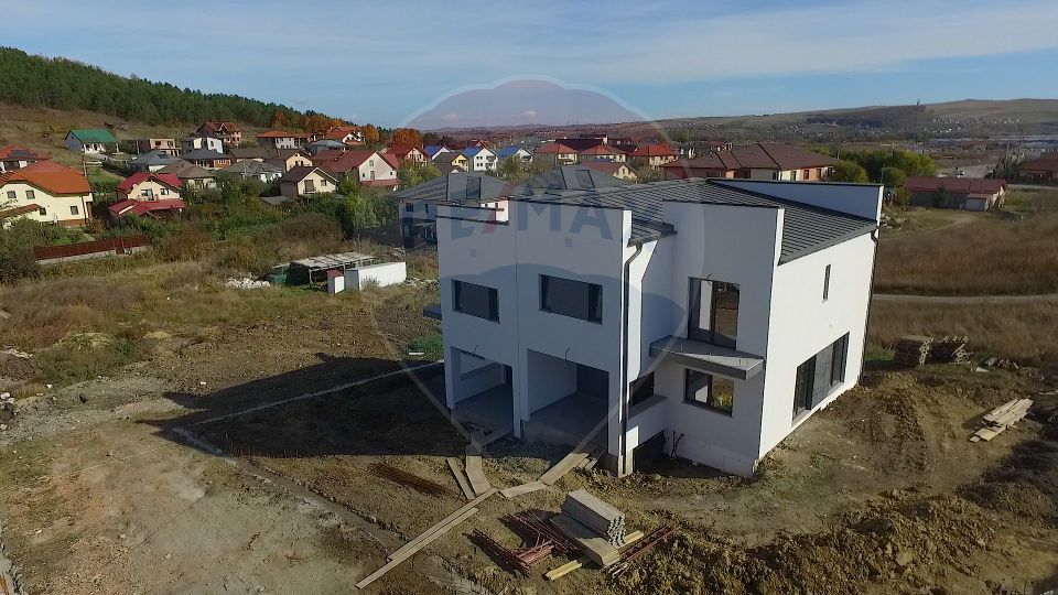 Duplex de vanzare, Campenesti - 4 camere | 118 mp | 375 mp teren