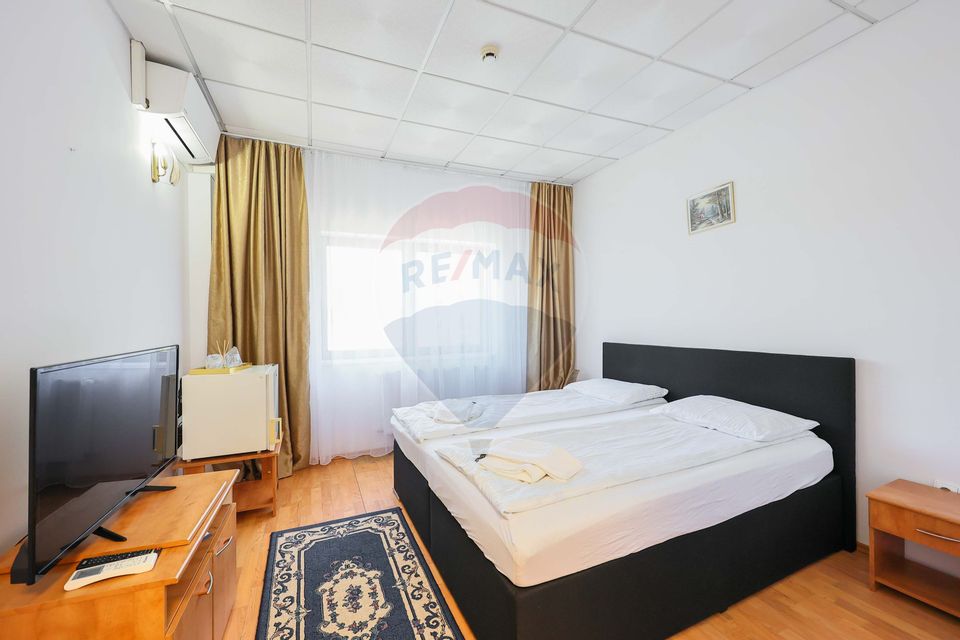 16 room Hotel / Pension for sale, Exterior Vest area